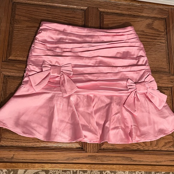 Pink Bow Skirt - Picture 1 of 5